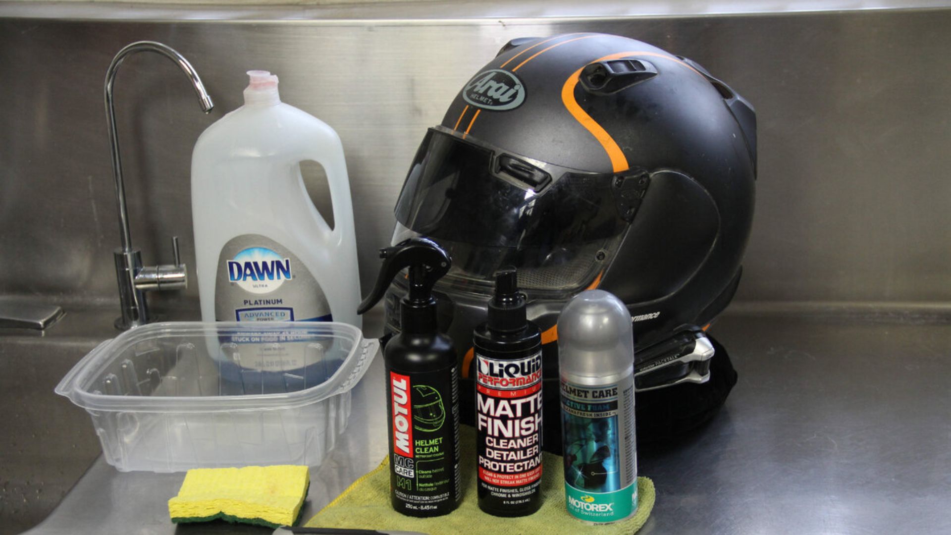 Why Helmet Cleaning Is Necessary for Safety and Maintenance
